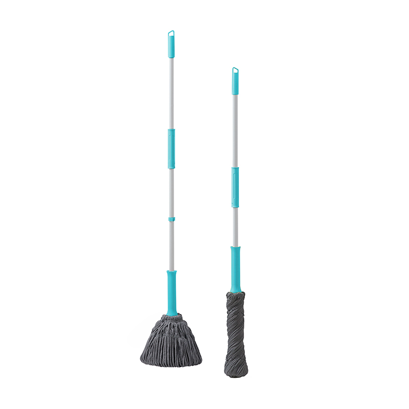 Self-Wringing Mop